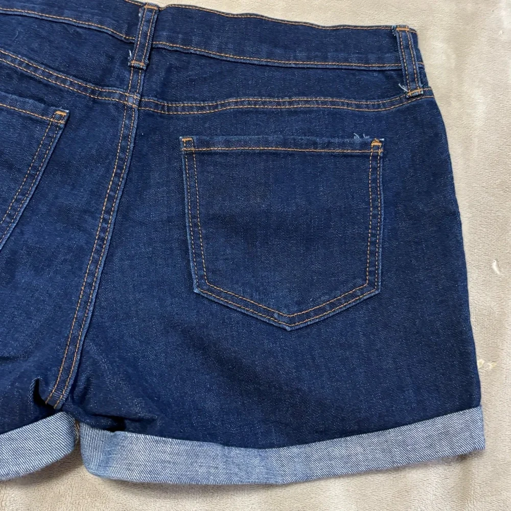 Old Navy Semi-Fitted‎ Cuffed Denim Blue Shorts